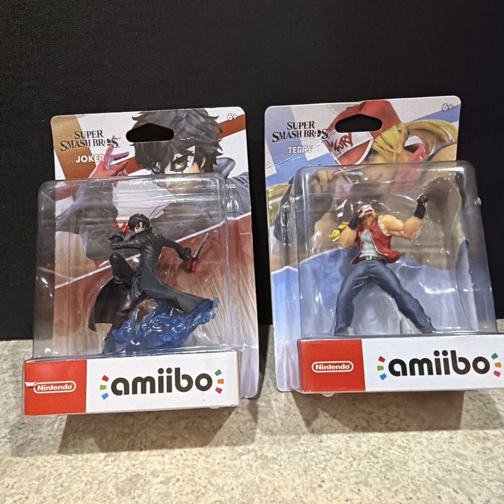 Nintendo Amiibo Super Smash Bros Series Terry & Joker Lot of 2 Figures New